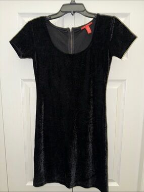 Chelsea & Violet Black Velvet Mini Dress with Scoop Neck
